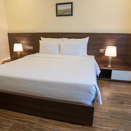Mai Vy Hotel Tay Ninh Экстерьер фото