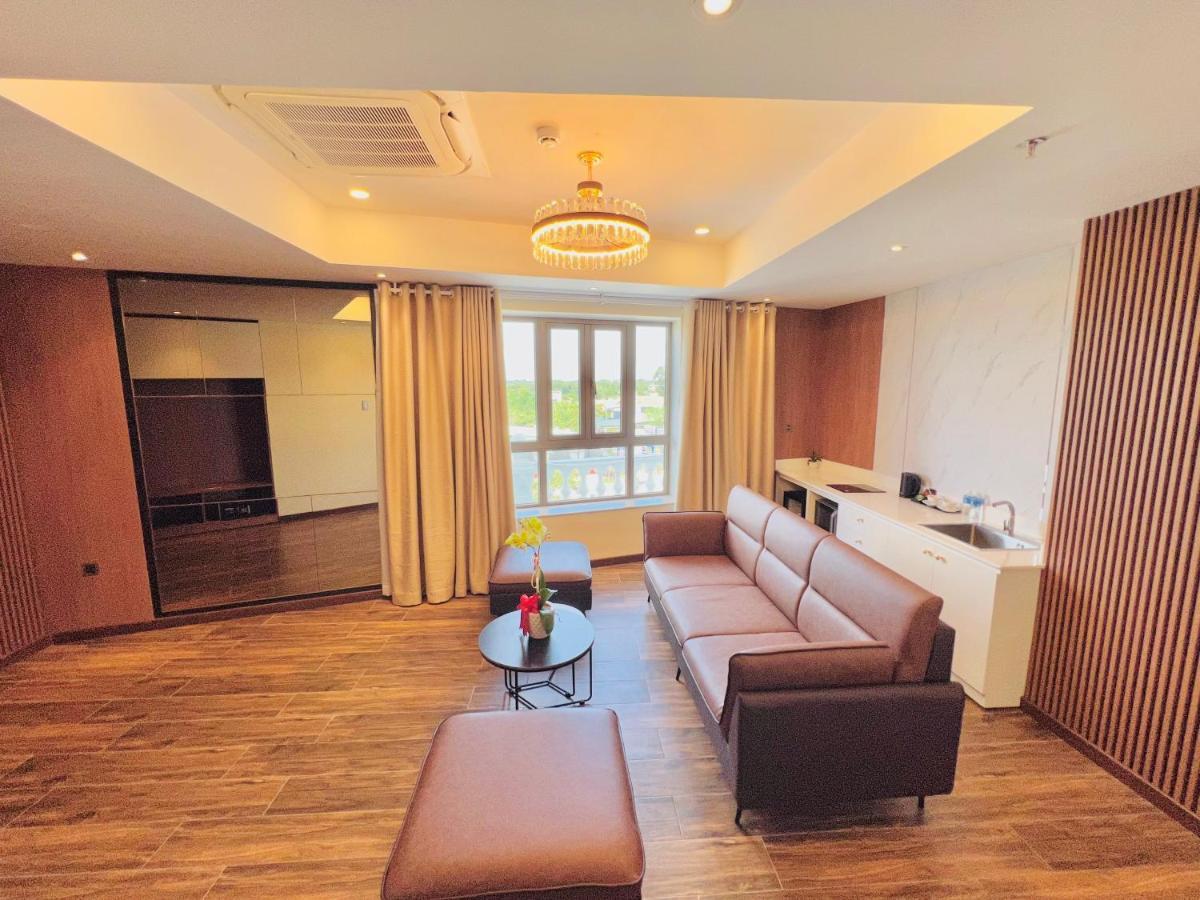 Mai Vy Hotel Tay Ninh Экстерьер фото